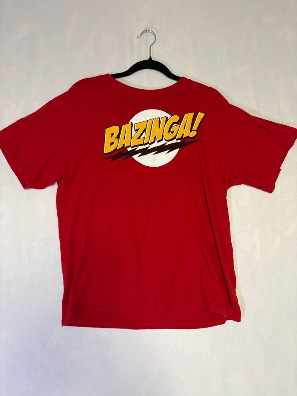The Big Bang Theory Bazinga Sheldon Cooper Red Graphic T-Shirt Men's L